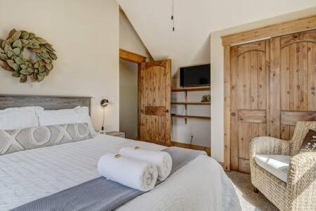 Cabin~Views~Heart Of Town~W&D~Fireplace~Kitchen Woodland Park Buitenkant foto