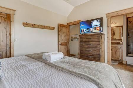 Cabin~Views~Heart Of Town~W&D~Fireplace~Kitchen Woodland Park Buitenkant foto